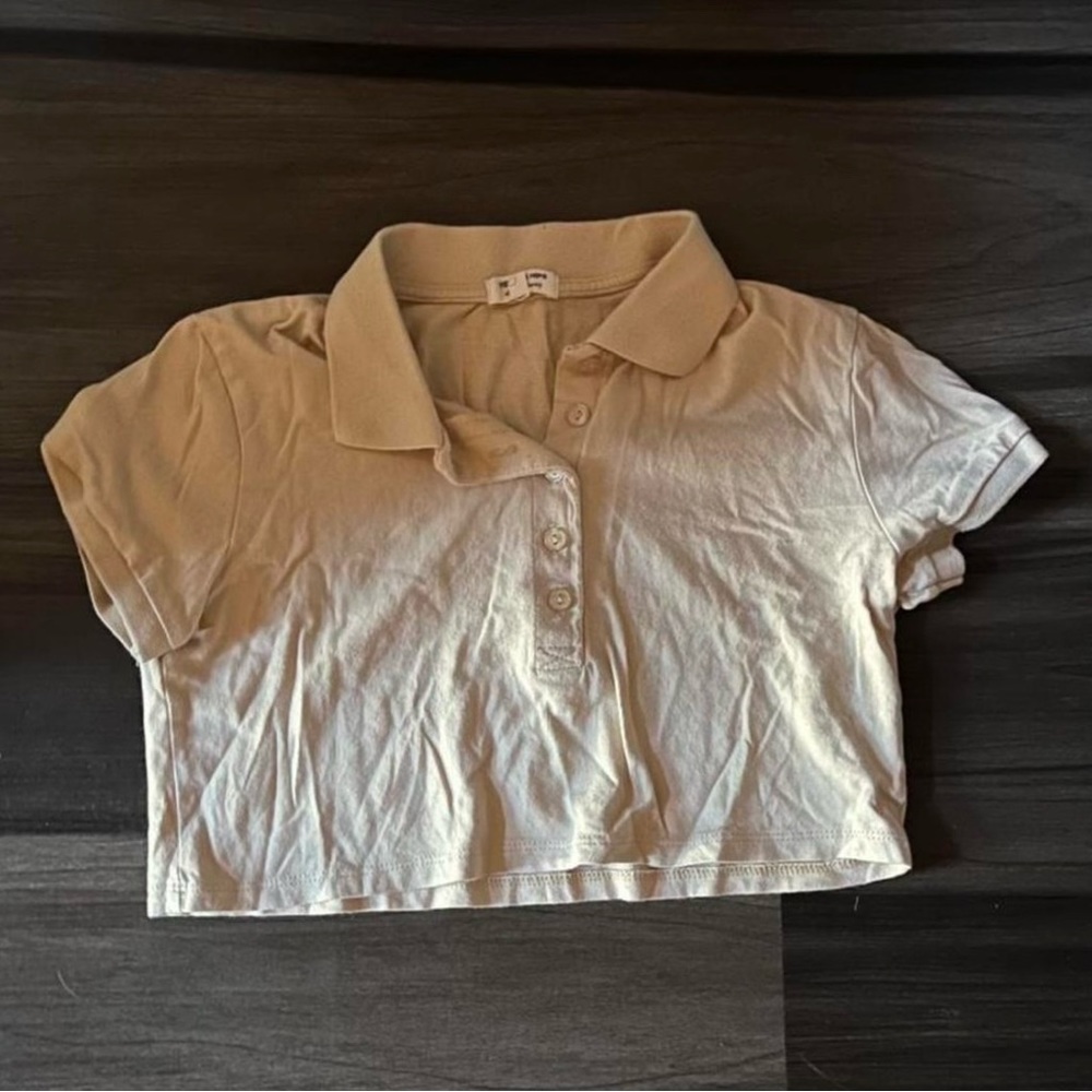 tan collared crop top.